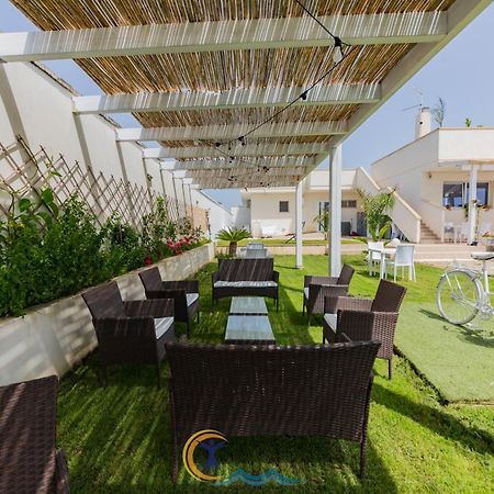 Villa Leonardo San Foca - Room, Pool & Restaurant Exterior photo