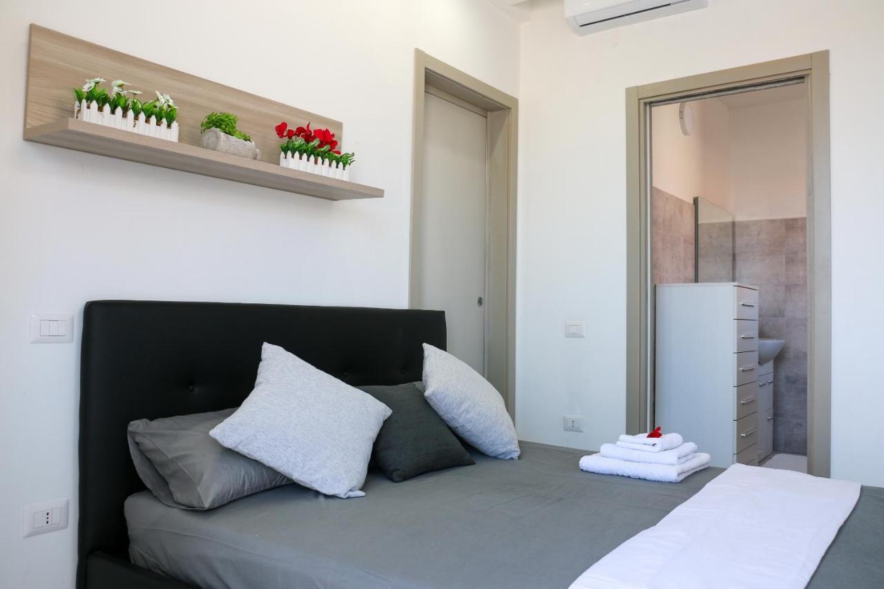 Villa Leonardo San Foca - Room, Pool & Restaurant Exterior photo