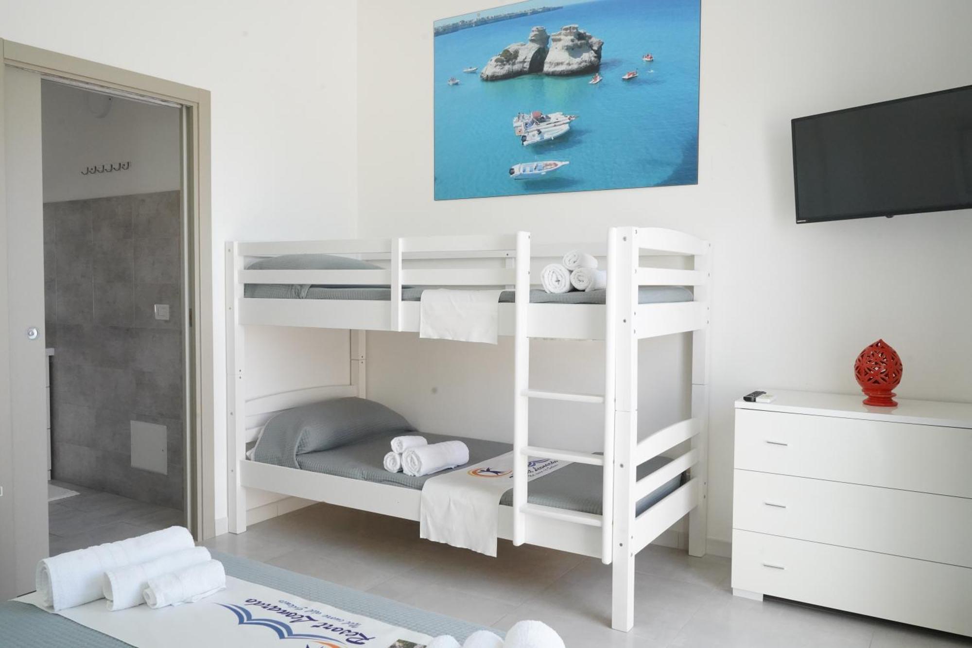 Villa Leonardo San Foca - Room, Pool & Restaurant Exterior photo