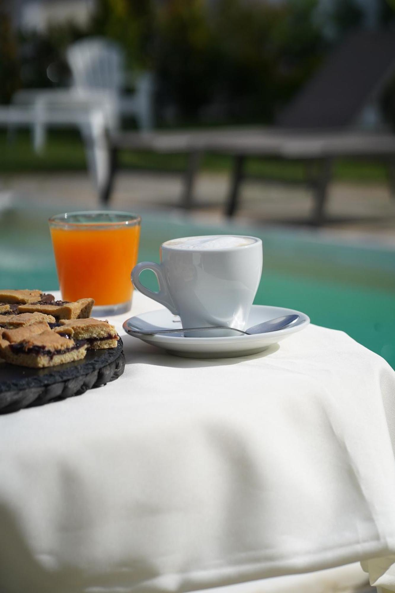 Villa Leonardo San Foca - Room, Pool & Restaurant Exterior photo